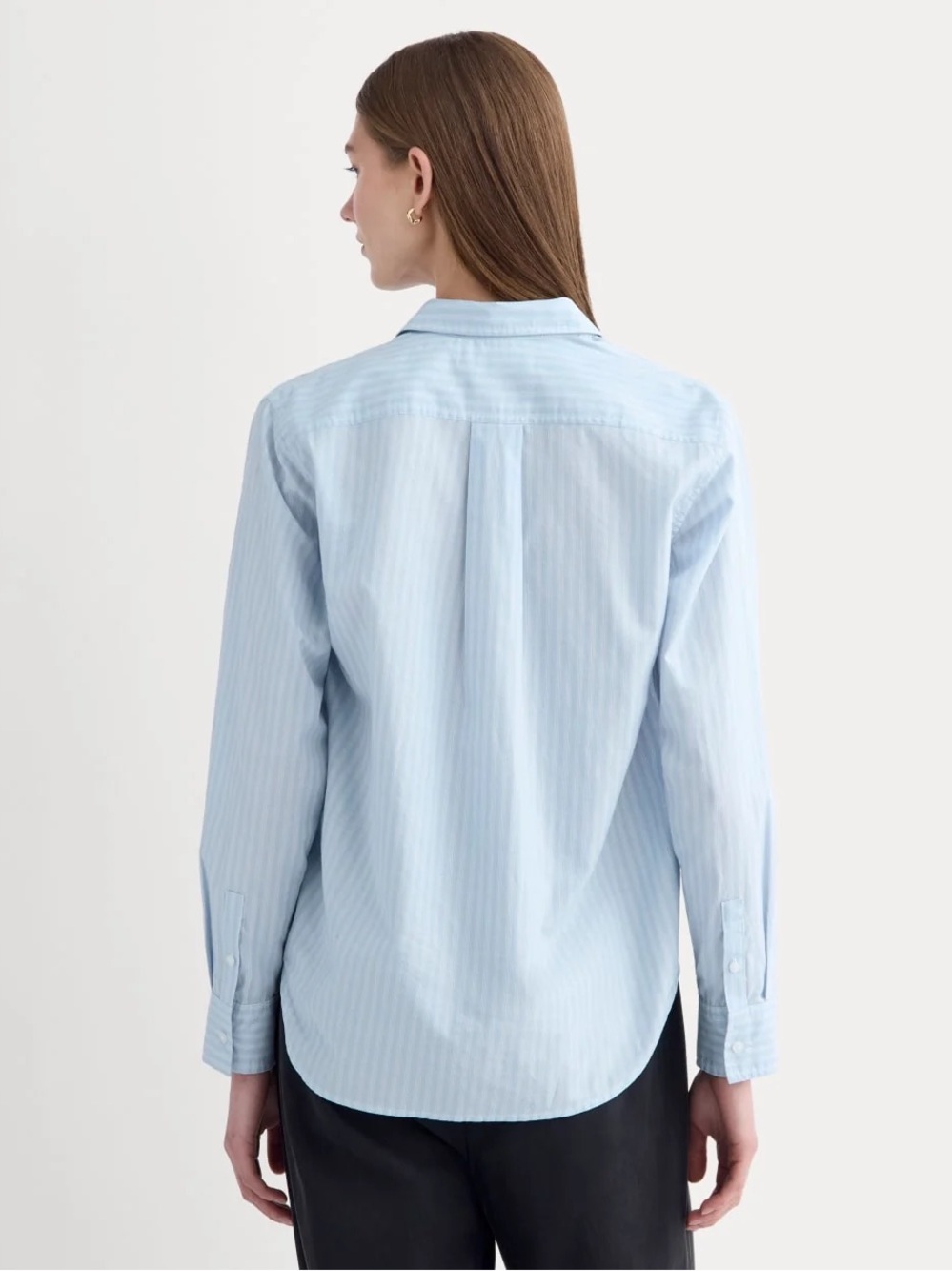 Everlane The Must-Have Shirt in Silky Cotton Forever Blue Optic White Size 2 NWT - Picture 14 of 16